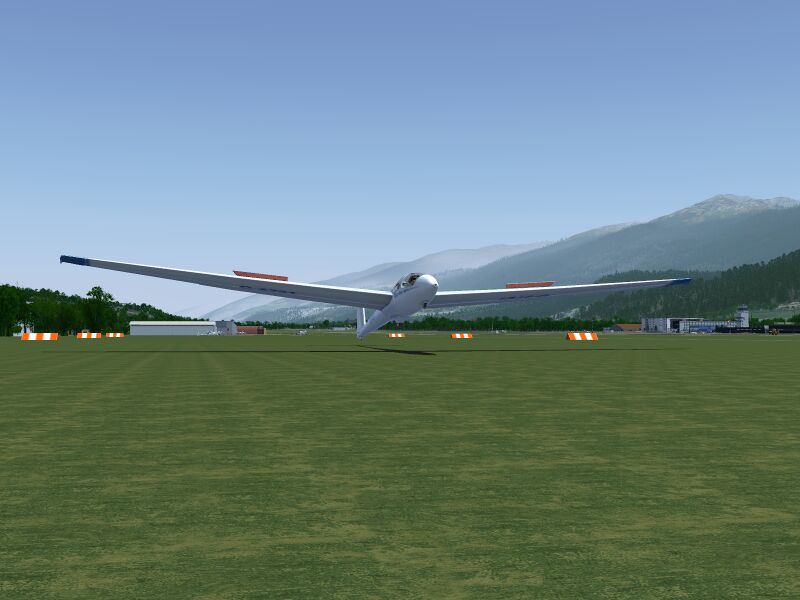 File:ASK21-Landing-Innsbruck.jpg
