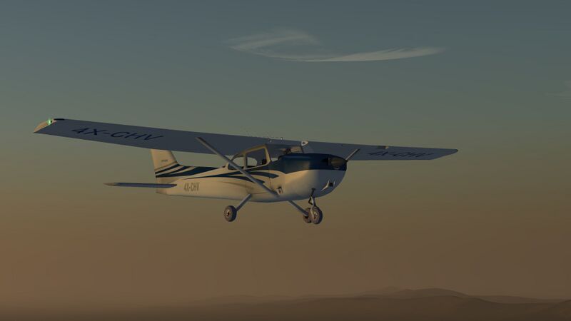 File:C172p-plane2.jpg